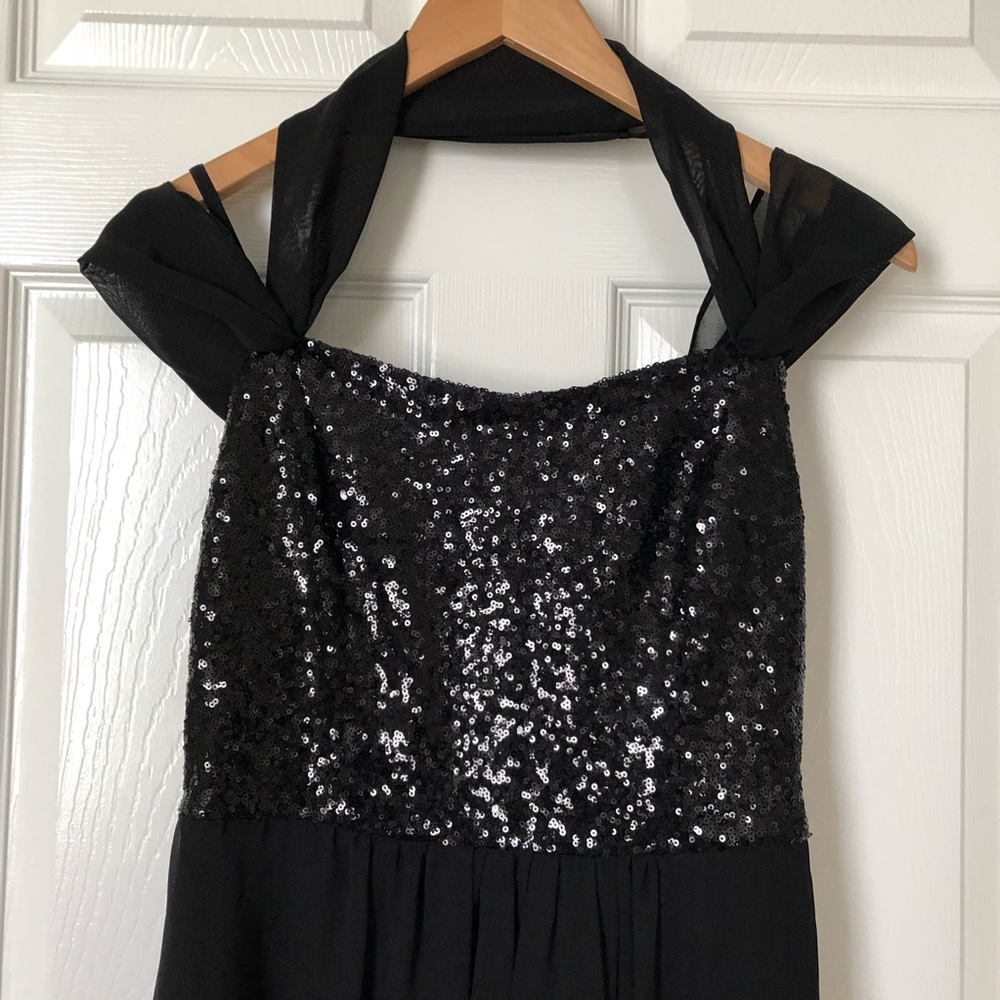Cute little black dress 💃 - Picture 4 of 6